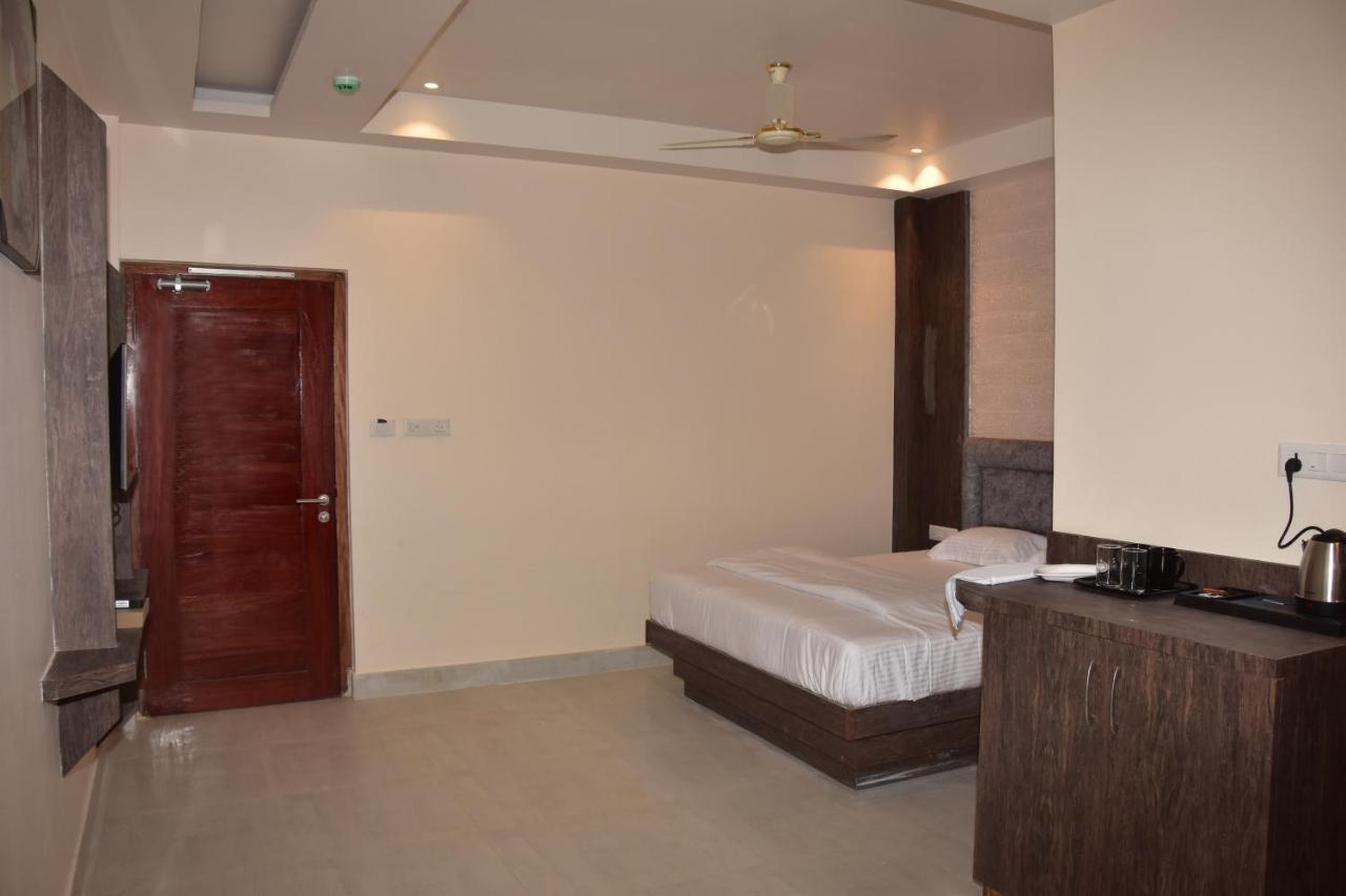 Hotel Serene Palace Port Blair Zewnętrze zdjęcie